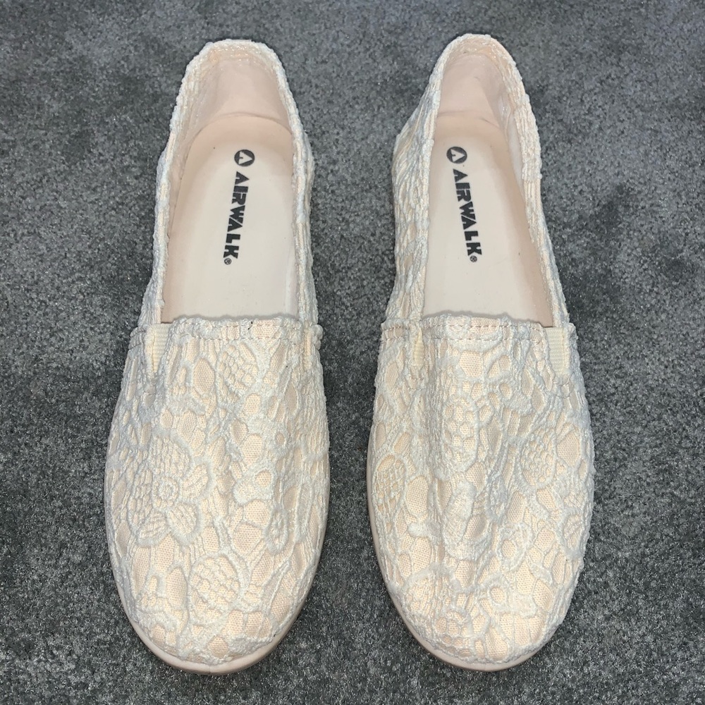 Women’s Airwalk slip on shoes